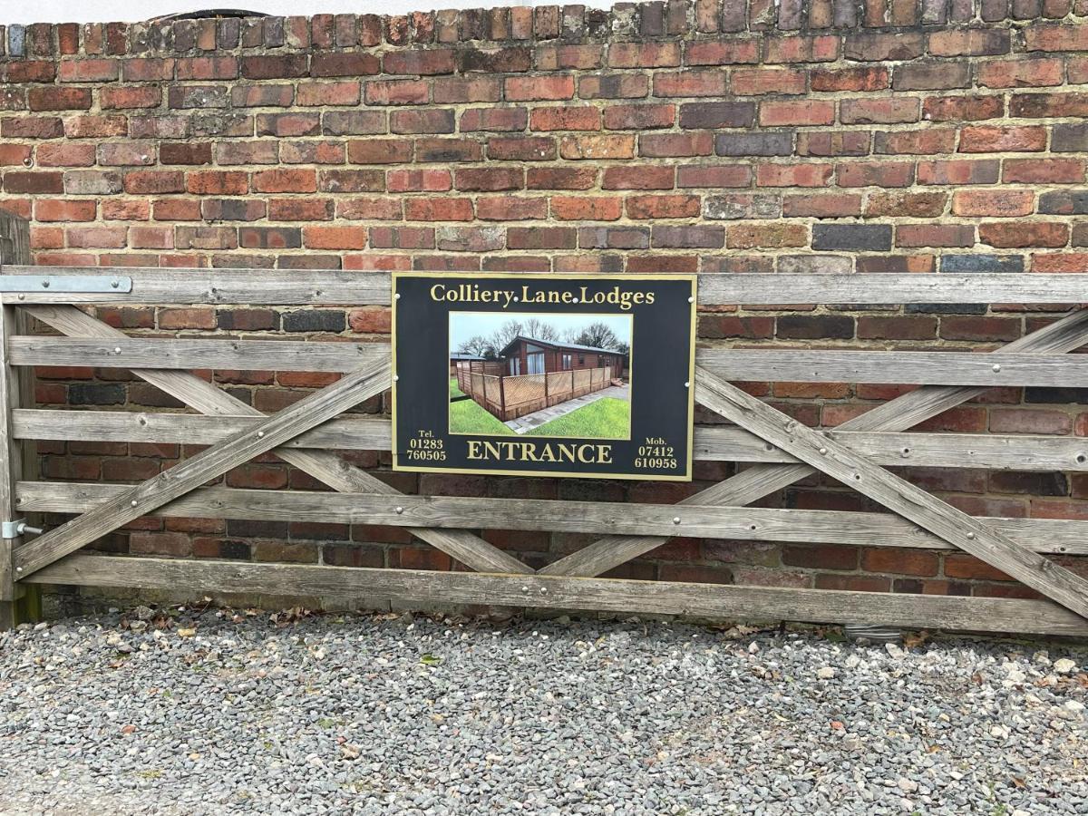 Colliery Lane Lodges Swadlincote Exterior foto